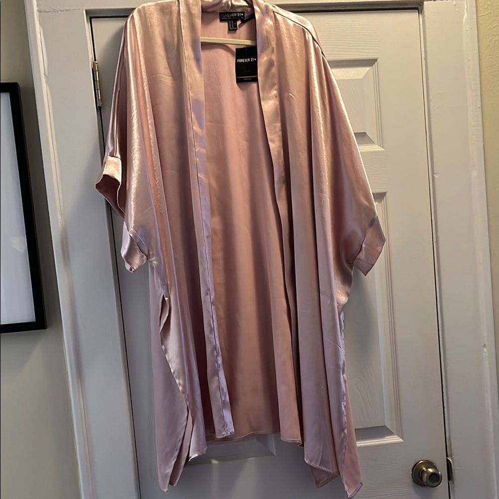 Forever21 pink satin duster size 2x